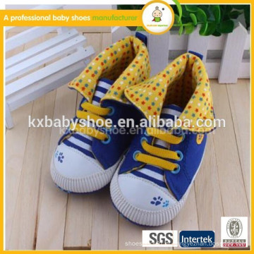 Fabricante no ningbo 2015 venda por atacado quente venda mais recente design moda infantil bebê casual sapatos casuais